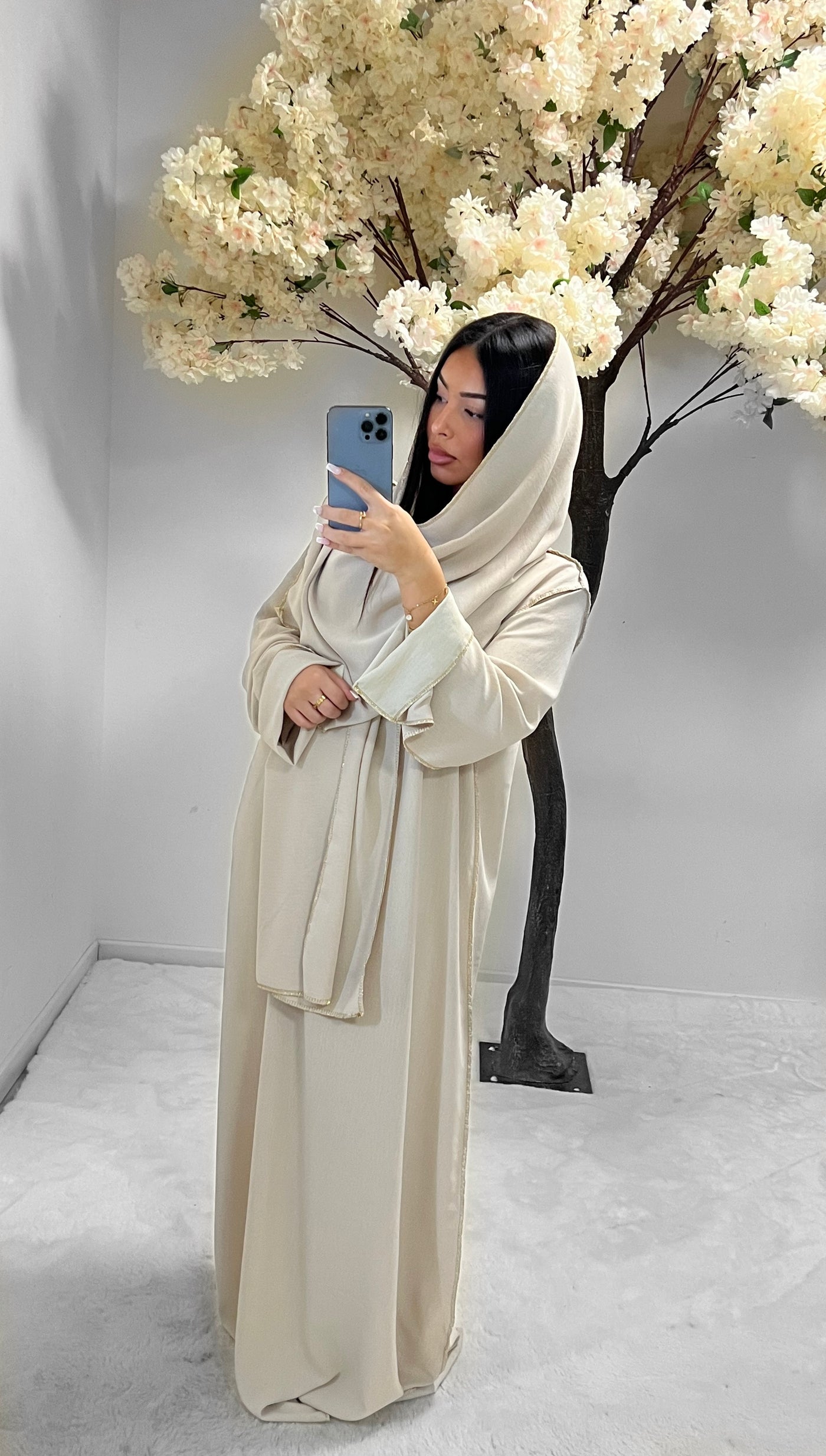Abaya voile intégré strass beige