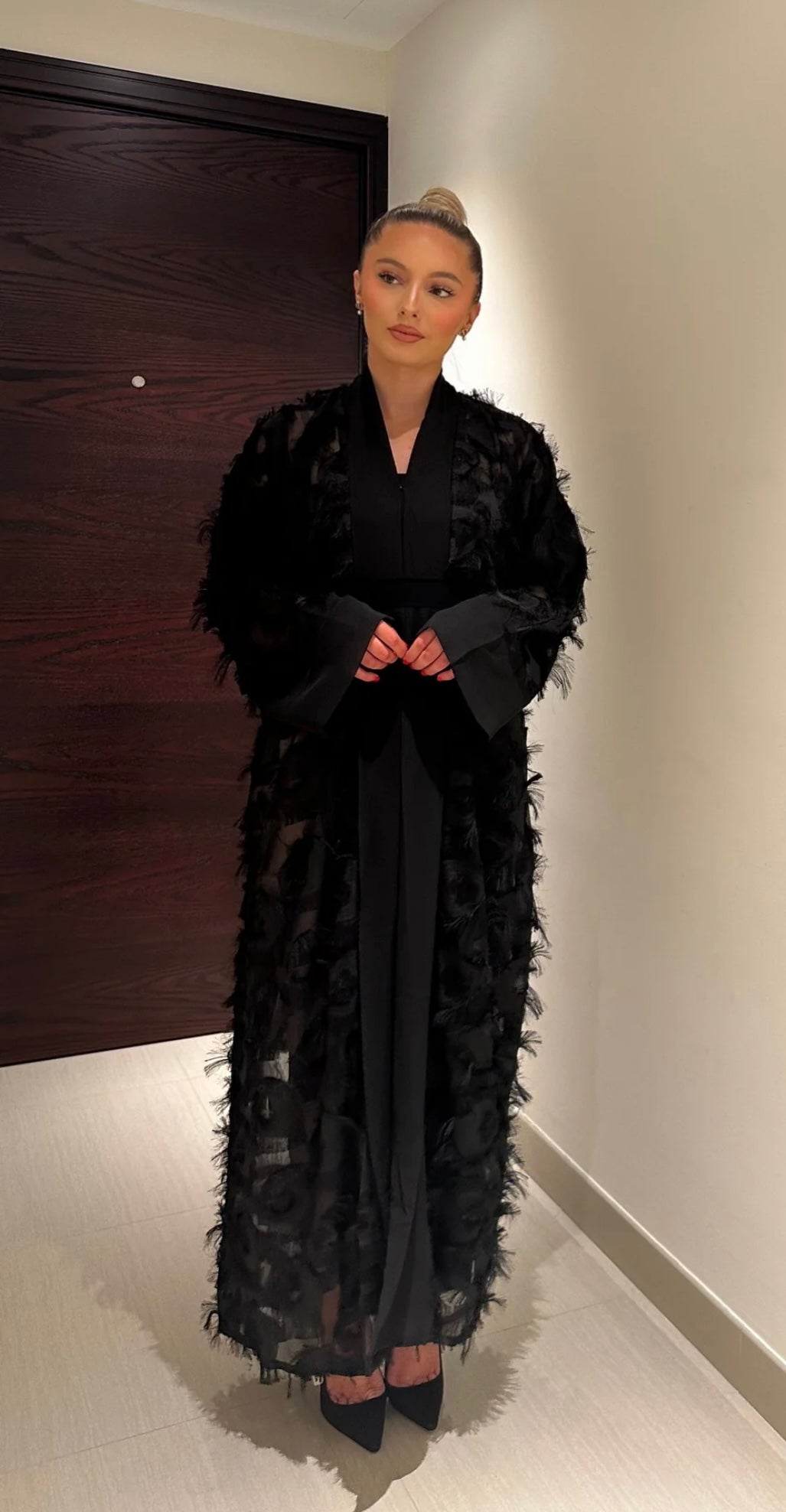 Abaya plume noir