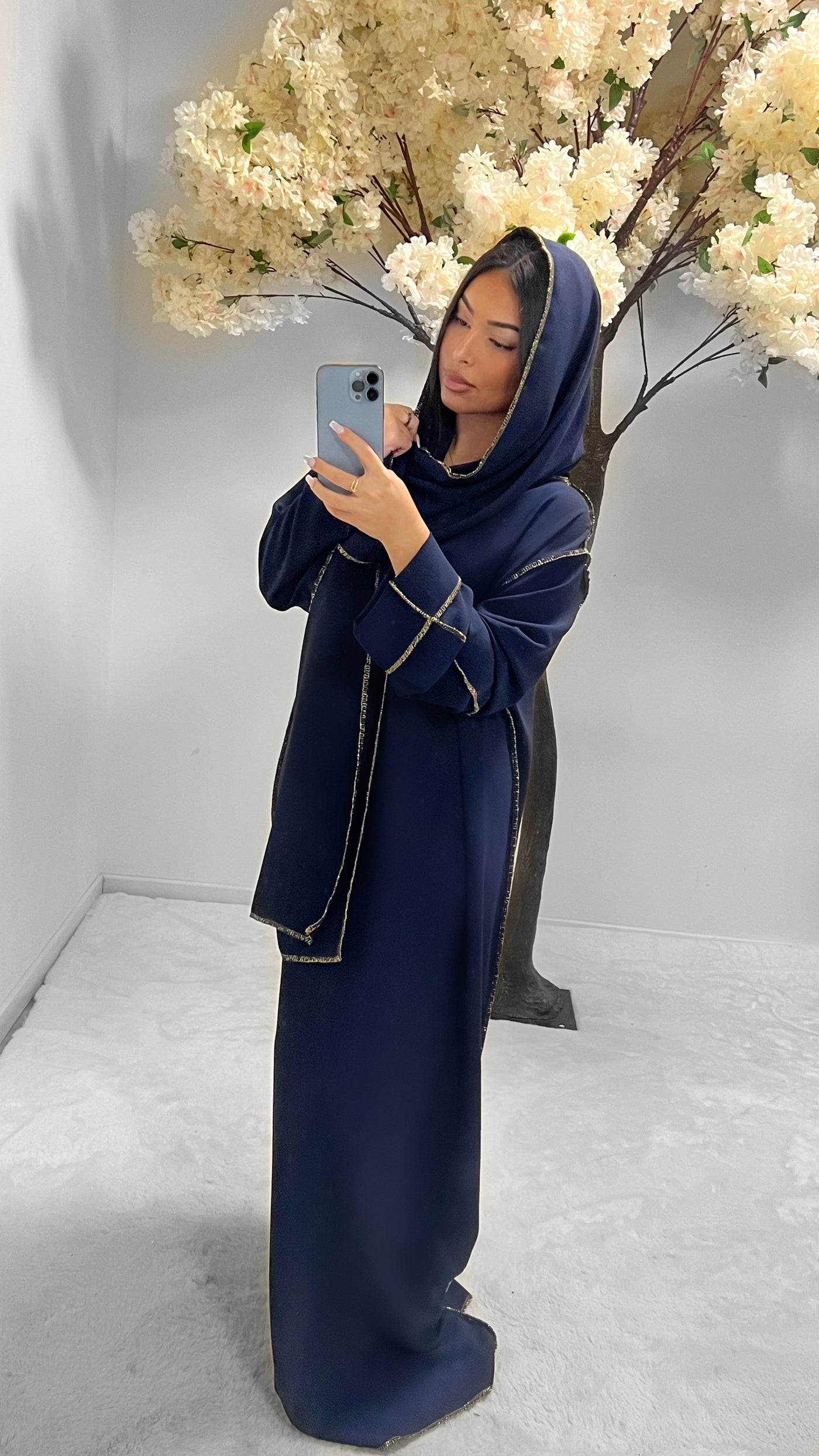 Abaya voile intégré strass bleu marine